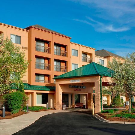 Courtyard By Marriott Detroit Pontiac/Auburn Hills Hotel Exterior photo